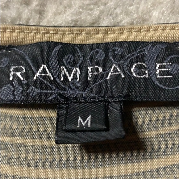 Rampage abstract cream and black blouse - Picture 4 of 8